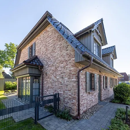 Kuestenglueck - Hochwertiges Nahe Mit Garten & Kamin Dom wakacyjny Zingst