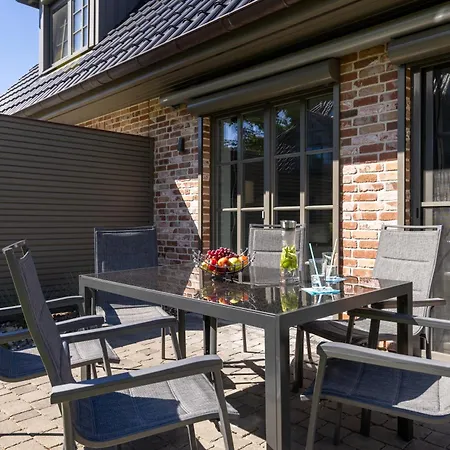 Kuestenglueck - Hochwertiges Nahe Mit Garten & Kamin 징스트