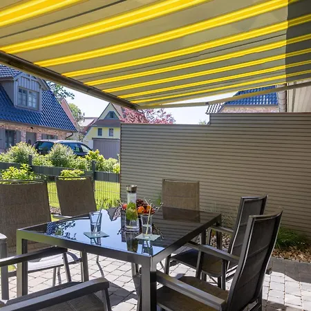 Kuestenglueck - Hochwertiges Nahe Mit Garten & Kamin 징스트
